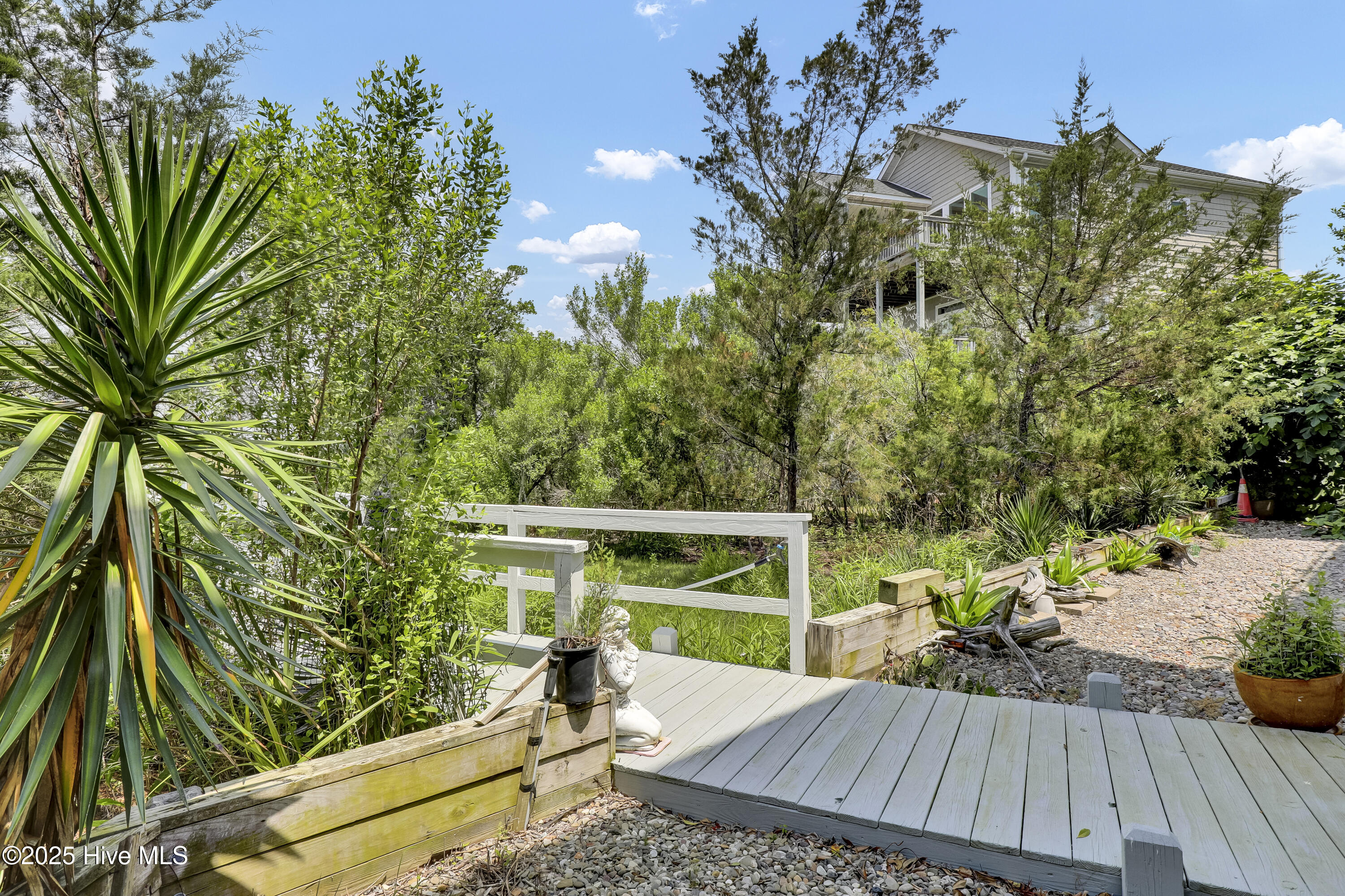 53 N Ridge Lane