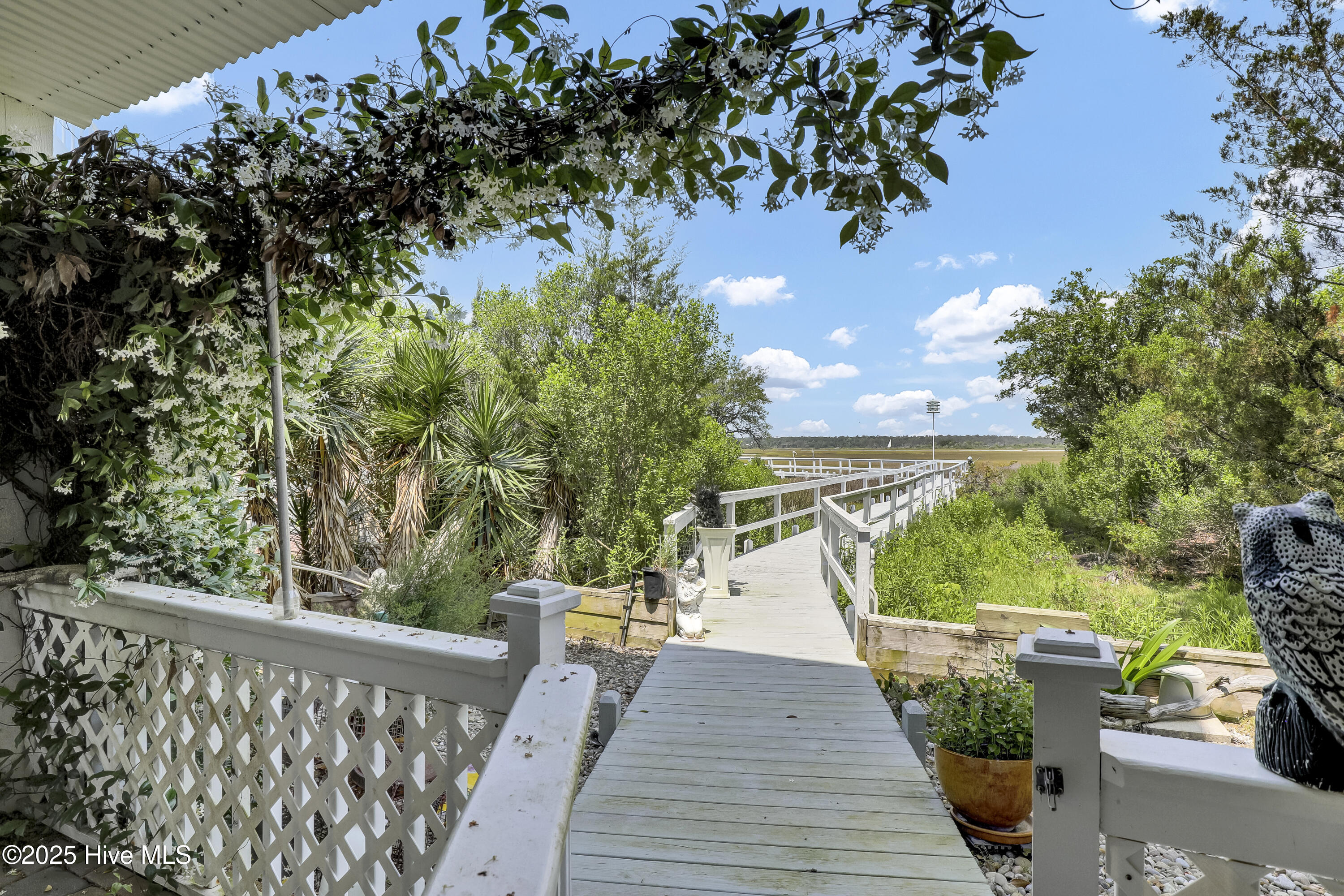 53 N Ridge Lane