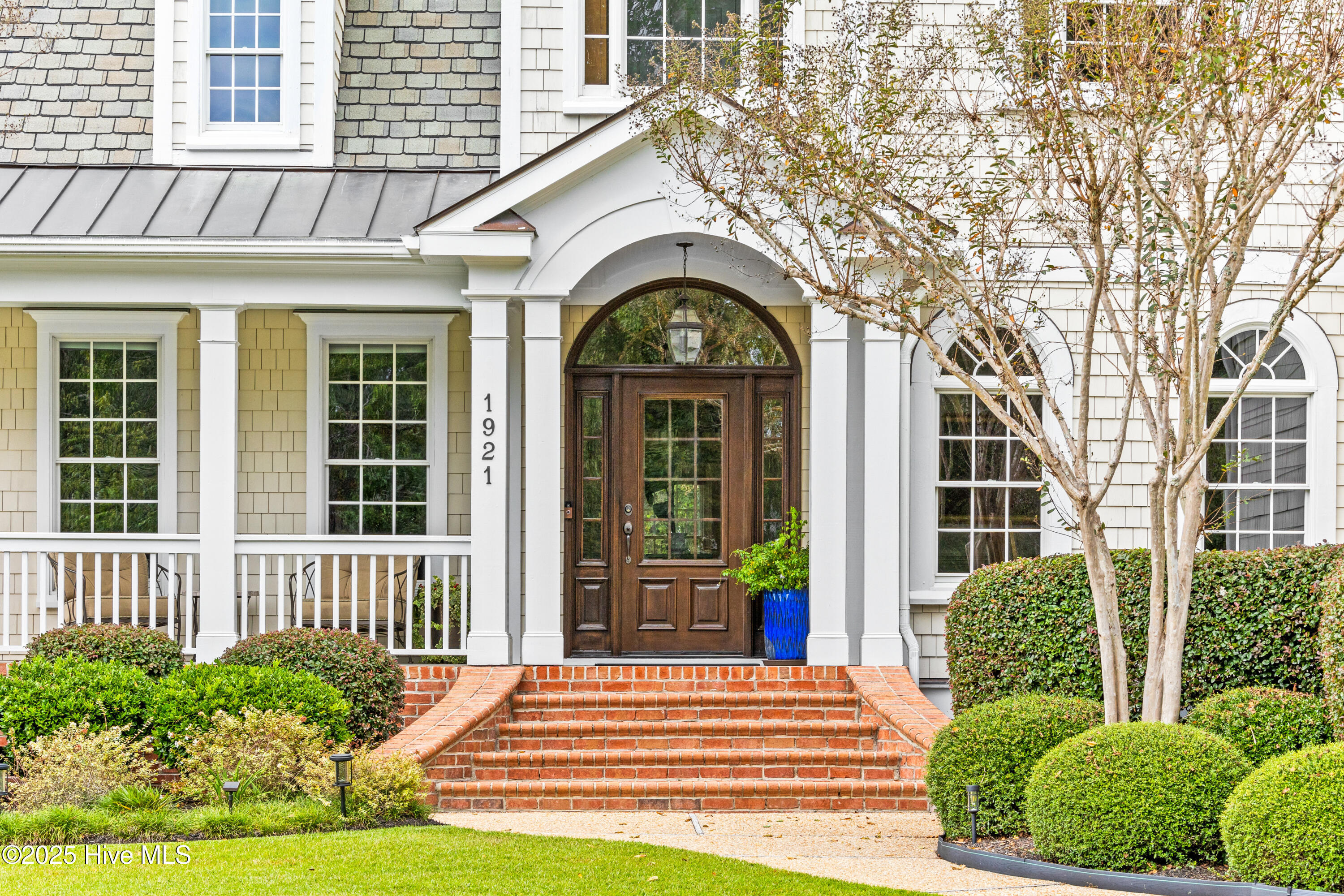1921 Sandwedge Place