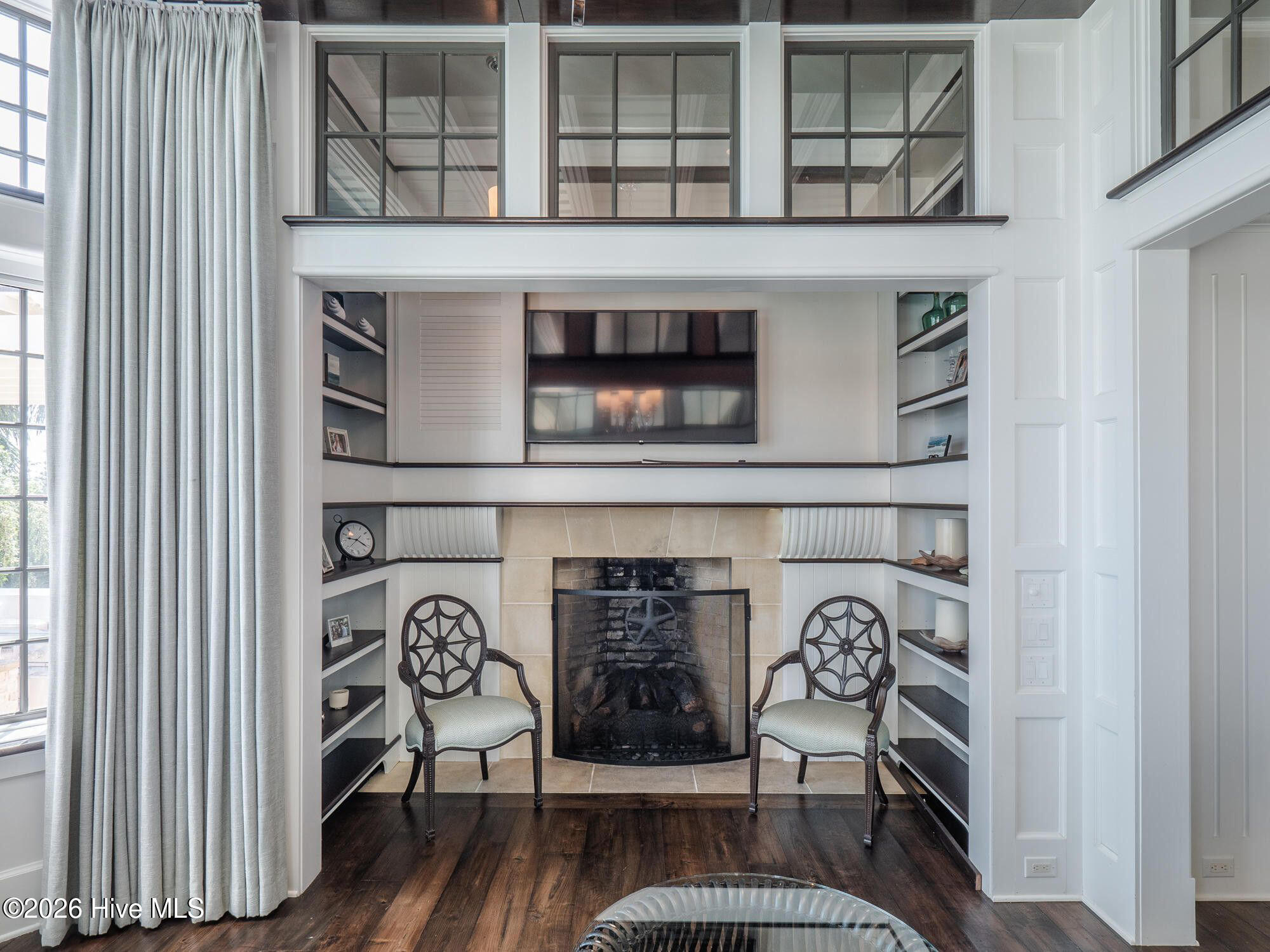 2340 Ocean Point Drive