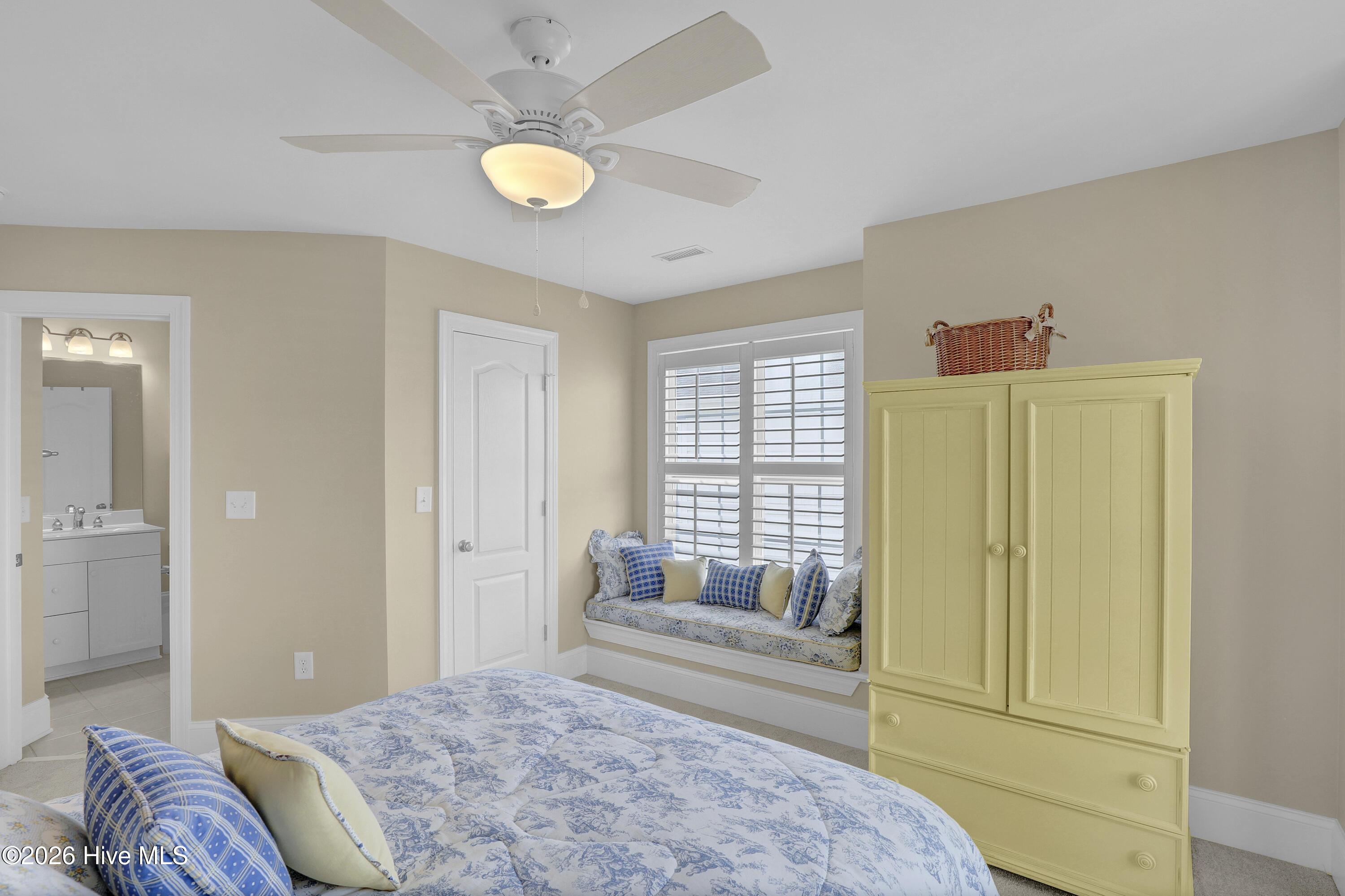 24 Sandy Lane