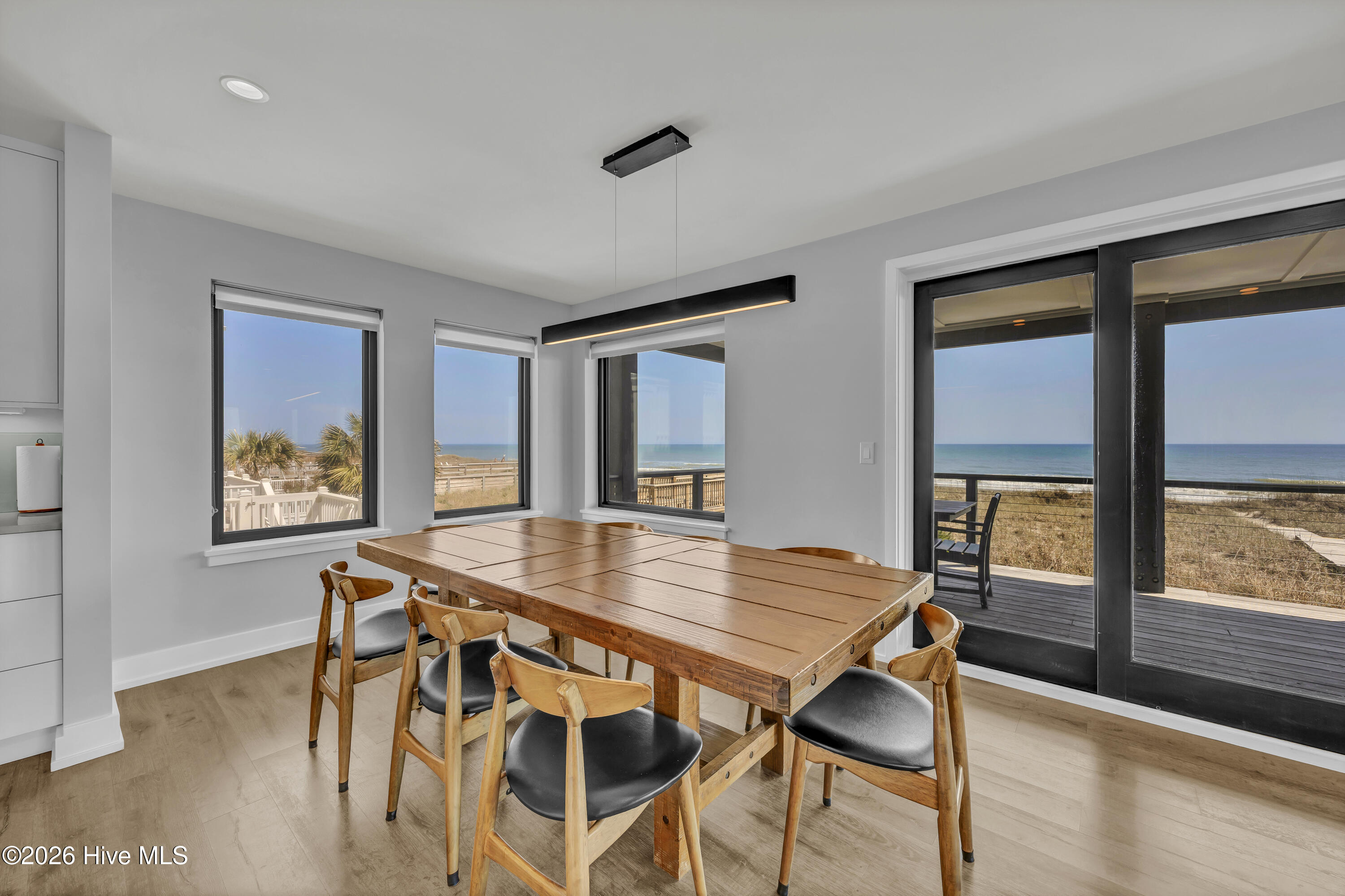 834 Fort Fisher Boulevard N