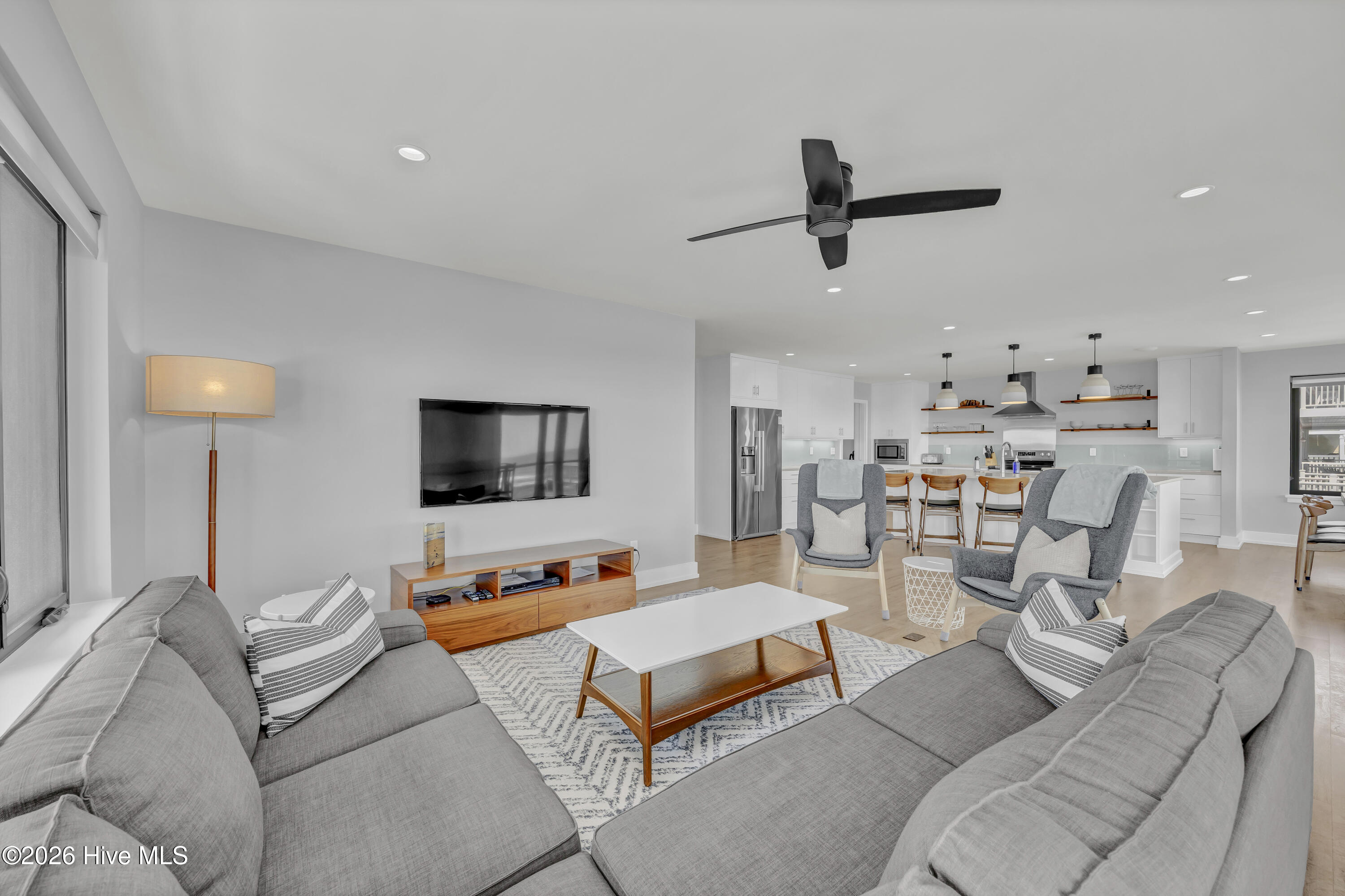 834 Fort Fisher Boulevard N