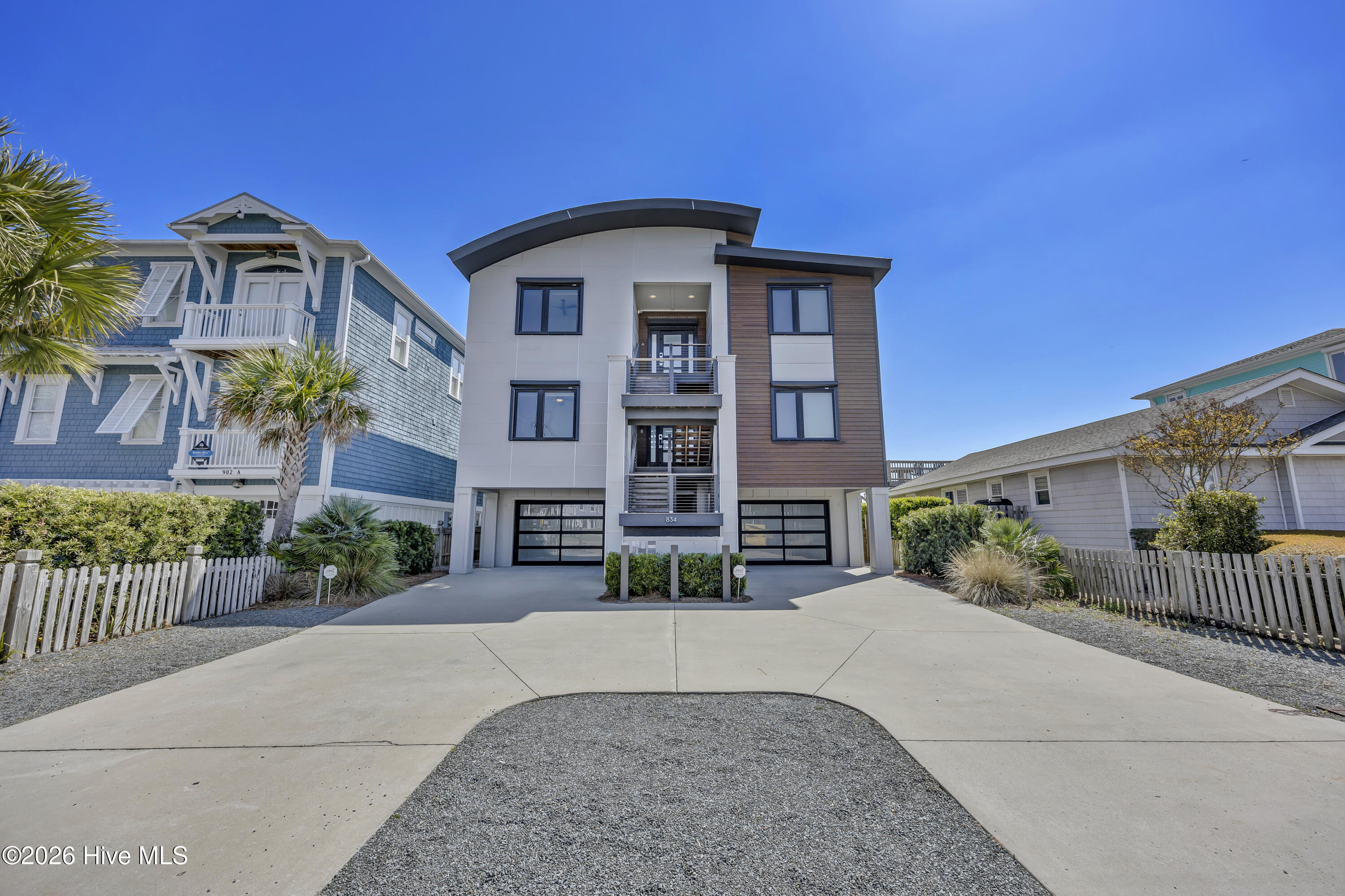 834 Fort Fisher Boulevard N