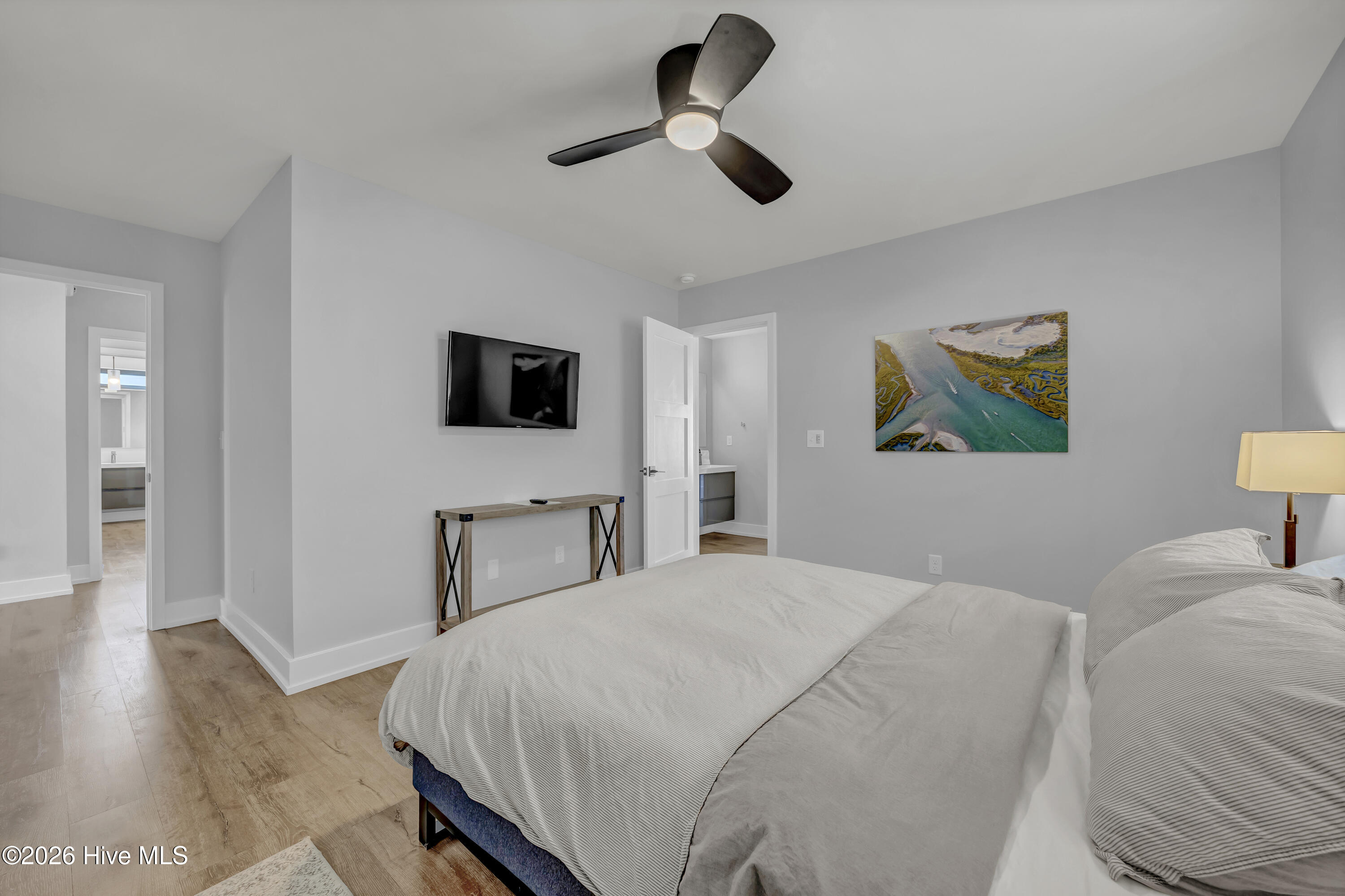 834 Fort Fisher Boulevard N