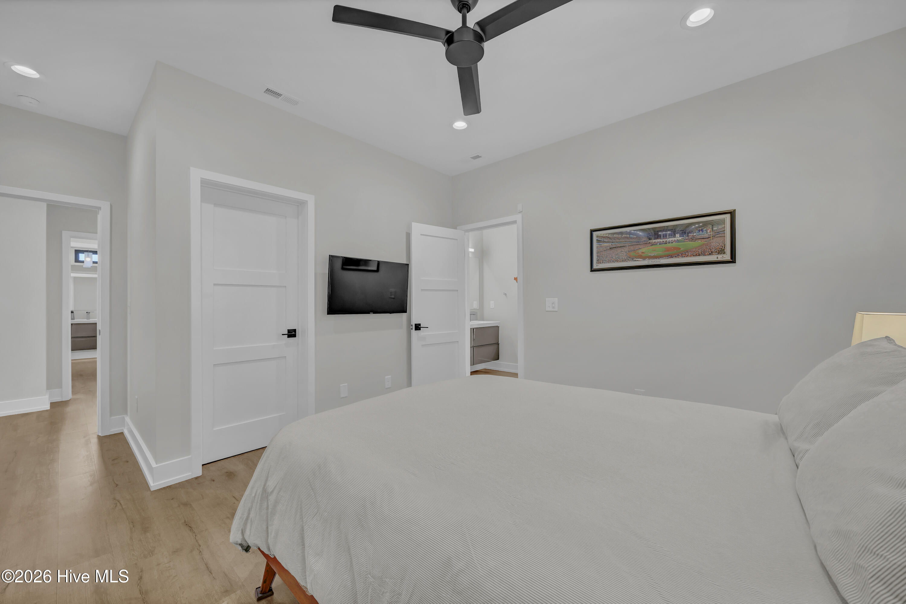 834 Fort Fisher Boulevard N