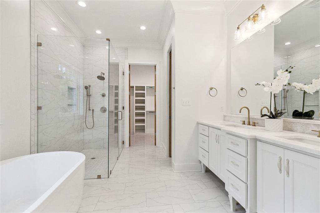 5064 TWIN RIVER Place