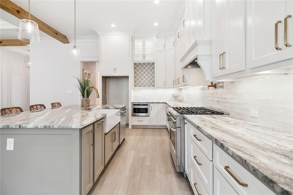 5064 TWIN RIVER Place