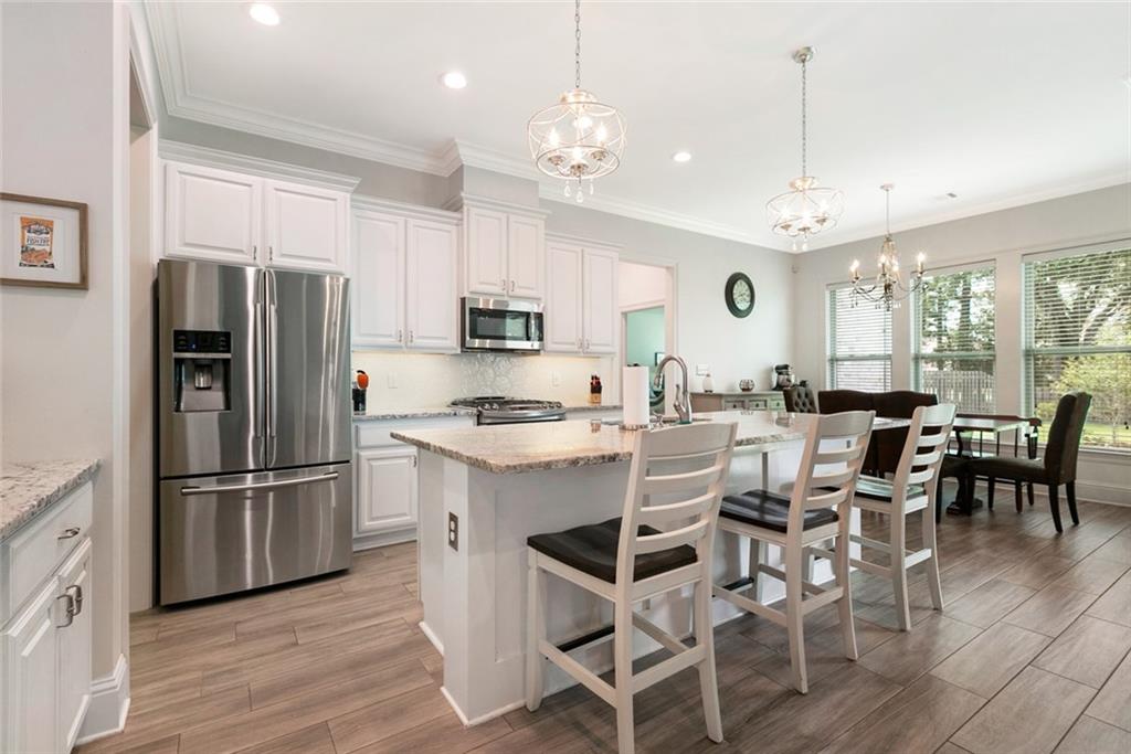 1124 CYPRESS CROSSING Drive