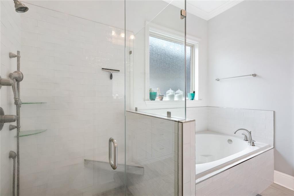 1124 CYPRESS CROSSING Drive