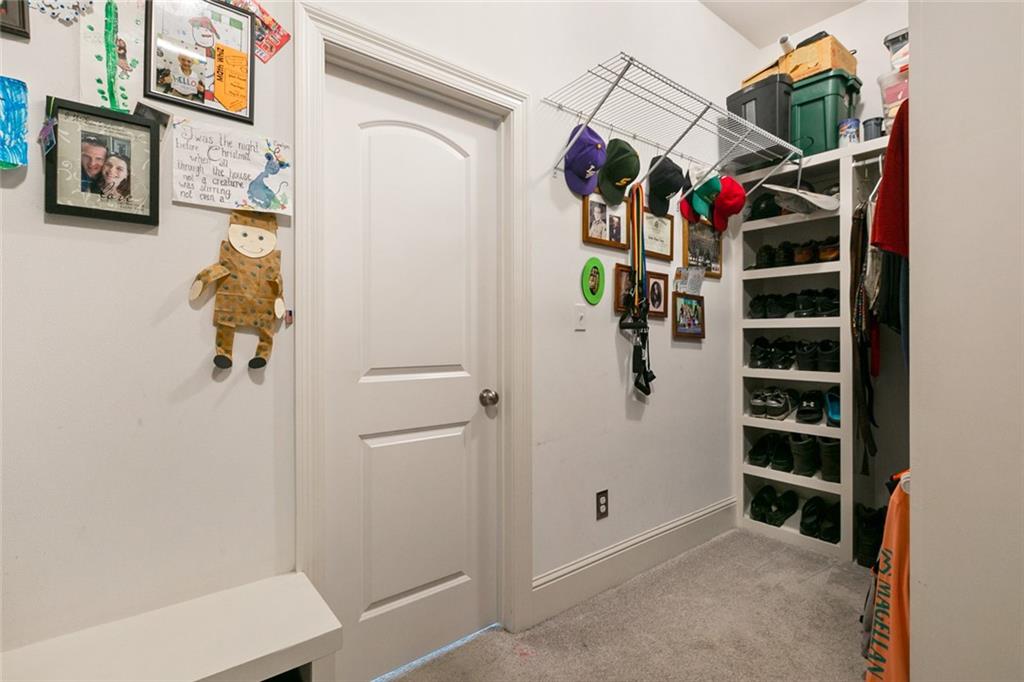 1124 CYPRESS CROSSING Drive
