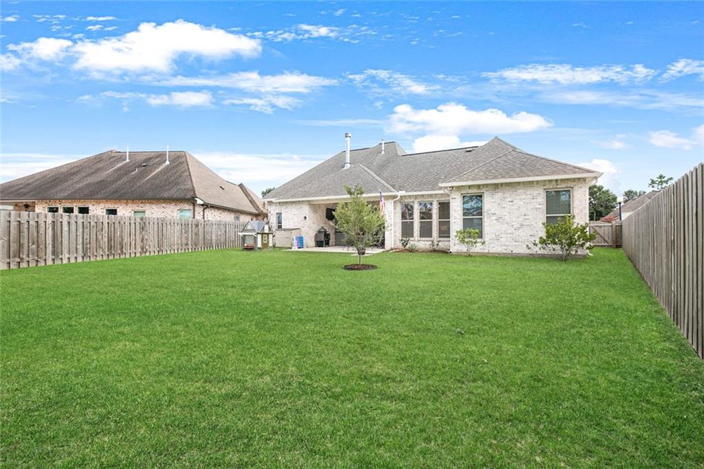 1124 CYPRESS CROSSING Drive