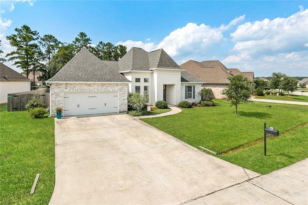 1124 CYPRESS CROSSING Drive