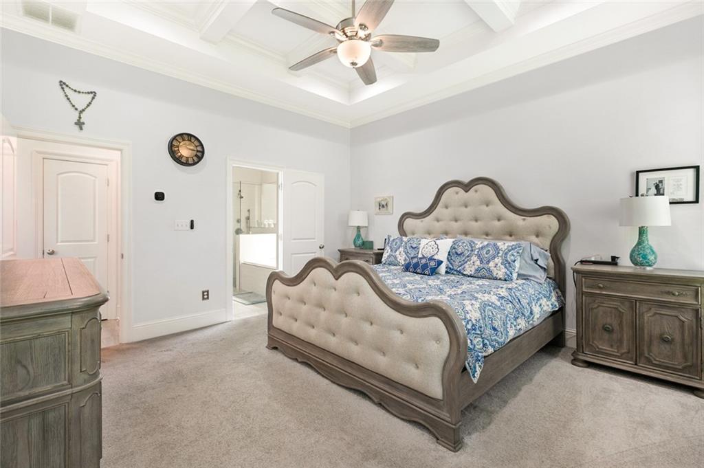 1124 CYPRESS CROSSING Drive