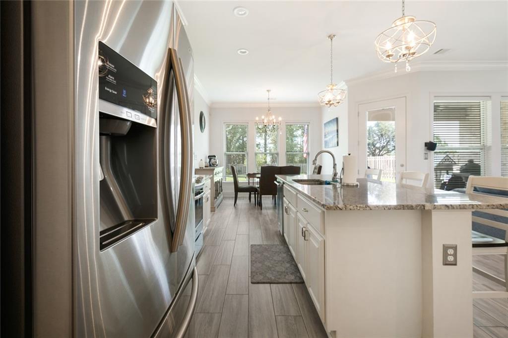 1124 CYPRESS CROSSING Drive