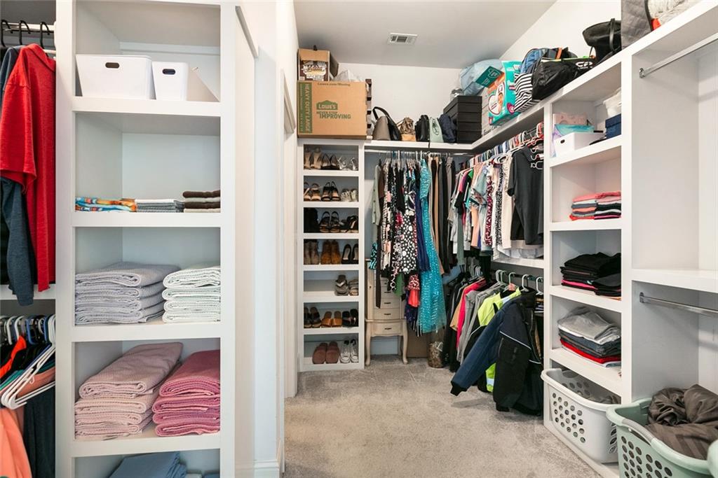1124 CYPRESS CROSSING Drive