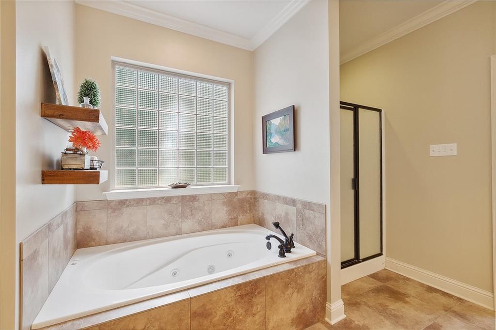 717 N BROWN THRASHER Loop