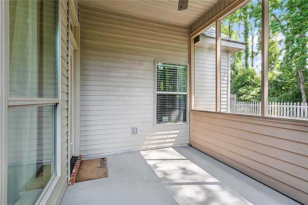 717 N BROWN THRASHER Loop