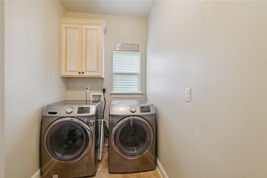 717 N BROWN THRASHER Loop