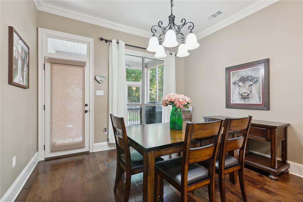 717 N BROWN THRASHER Loop