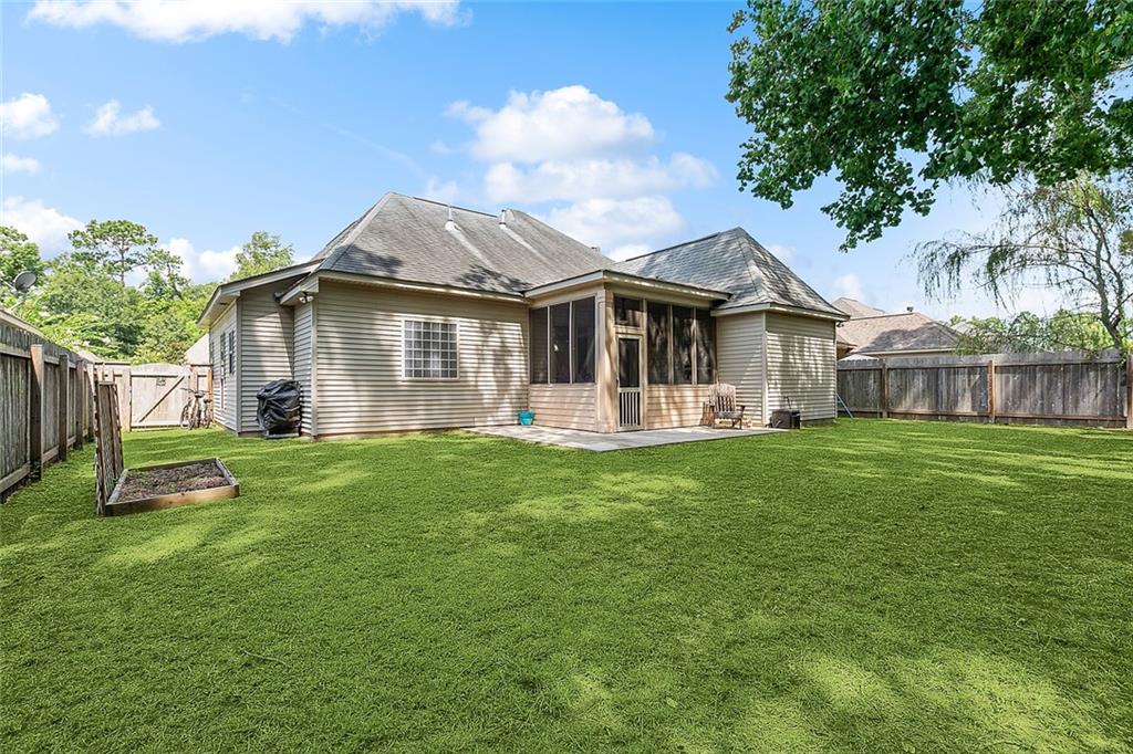 717 N BROWN THRASHER Loop
