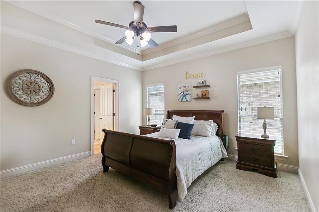 717 N BROWN THRASHER Loop