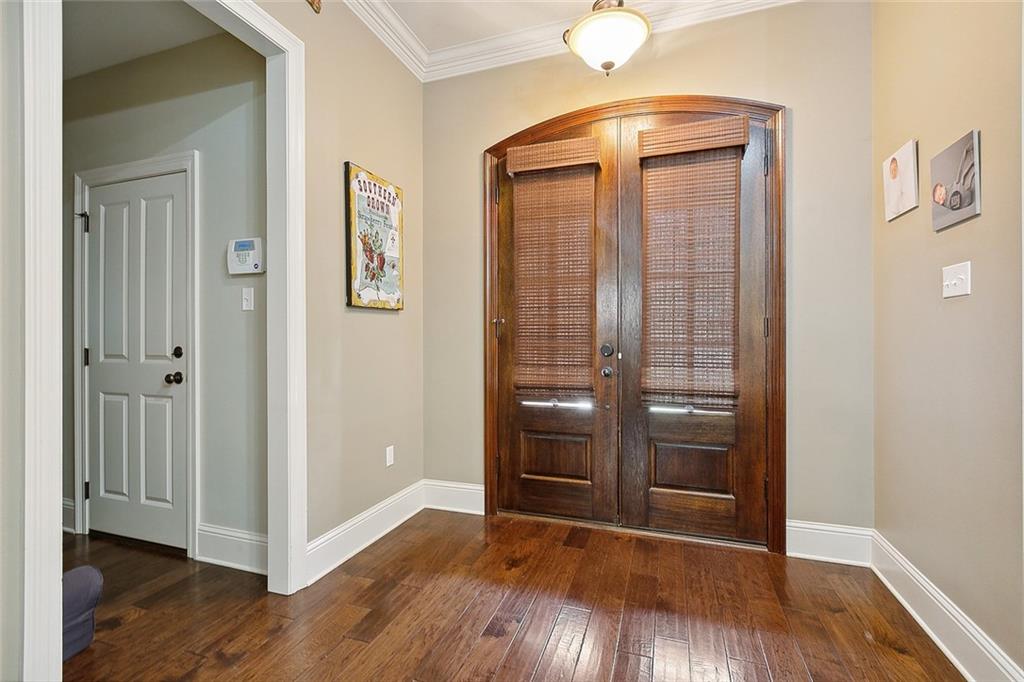 717 N BROWN THRASHER Loop