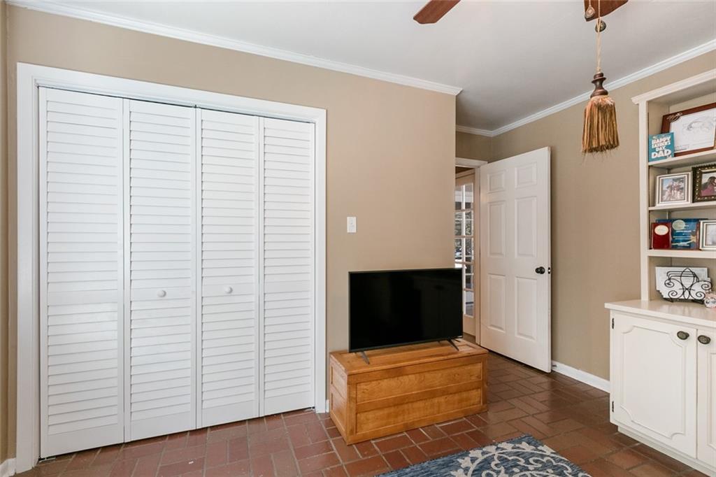 1019 NEEDLE Road
