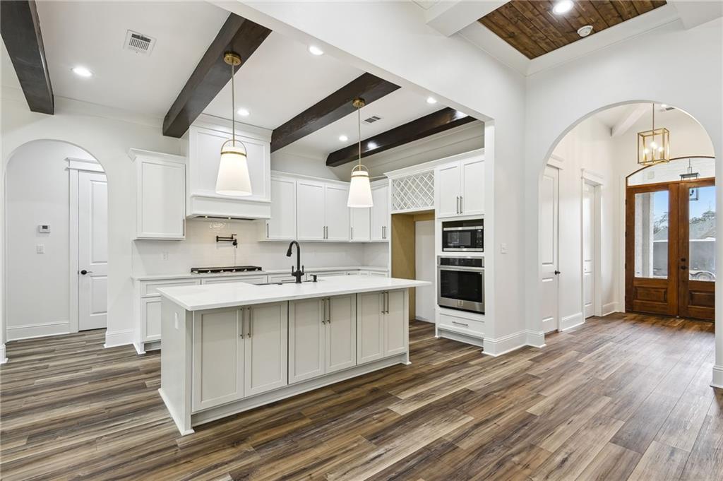 420 BELLE POINTE Drive