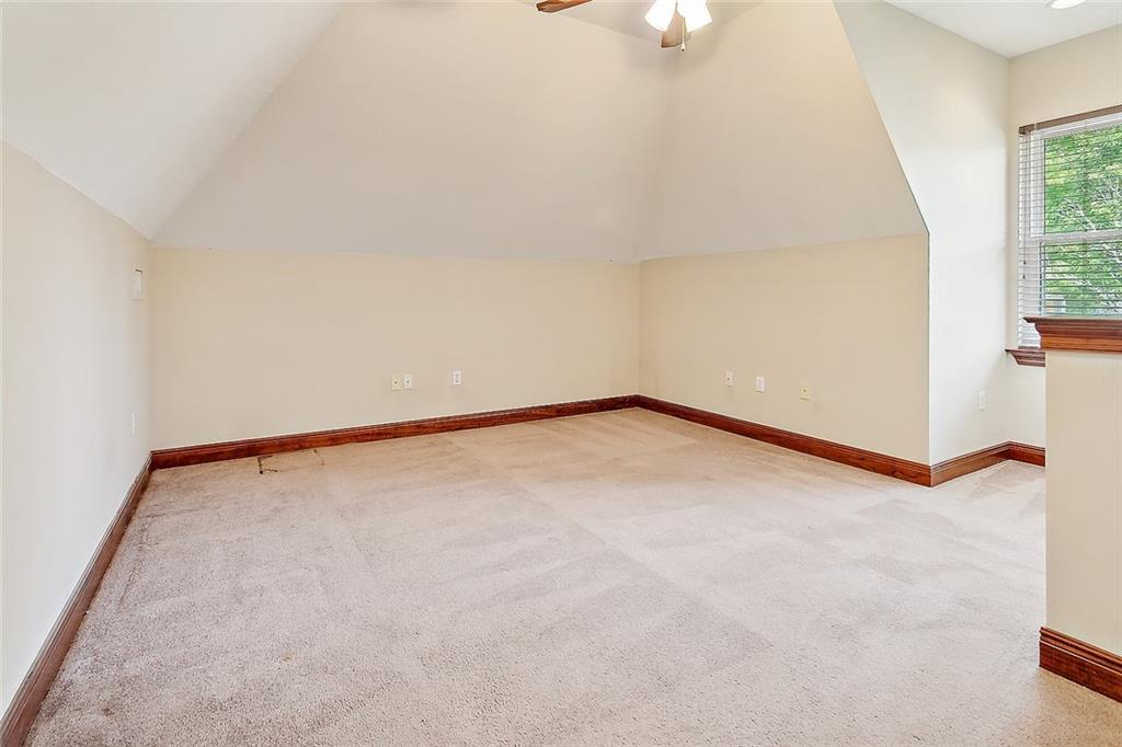 518 GARDEN Lane