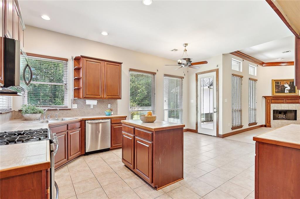 518 GARDEN Lane