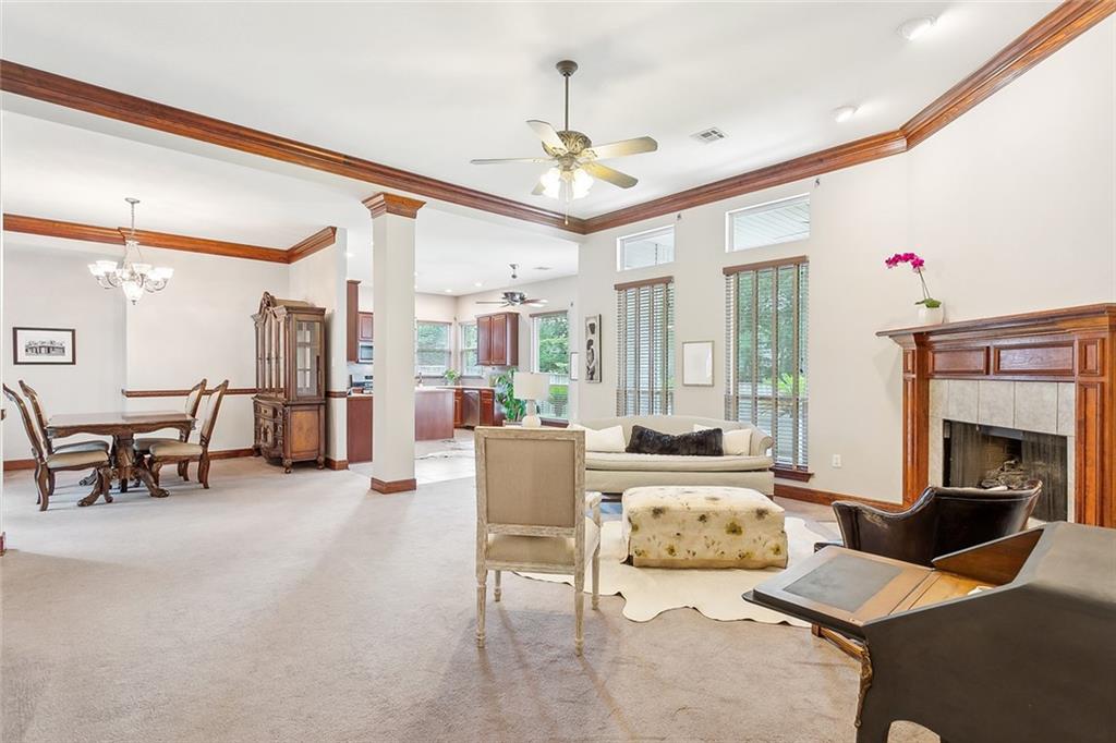 518 GARDEN Lane