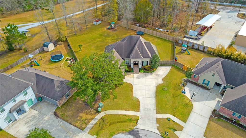 516 ENGLISH OAKS Drive