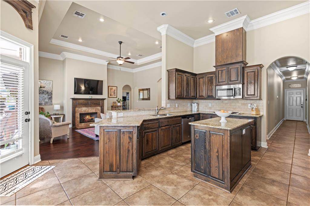 516 ENGLISH OAKS Drive