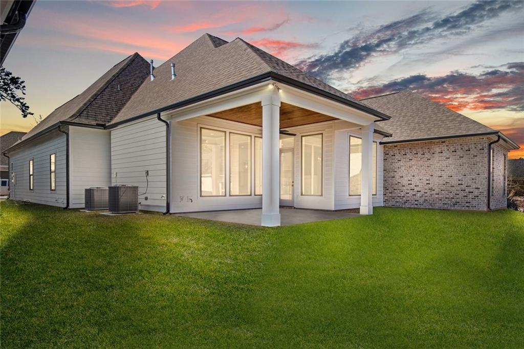 4221 CYPRESS POINT Drive