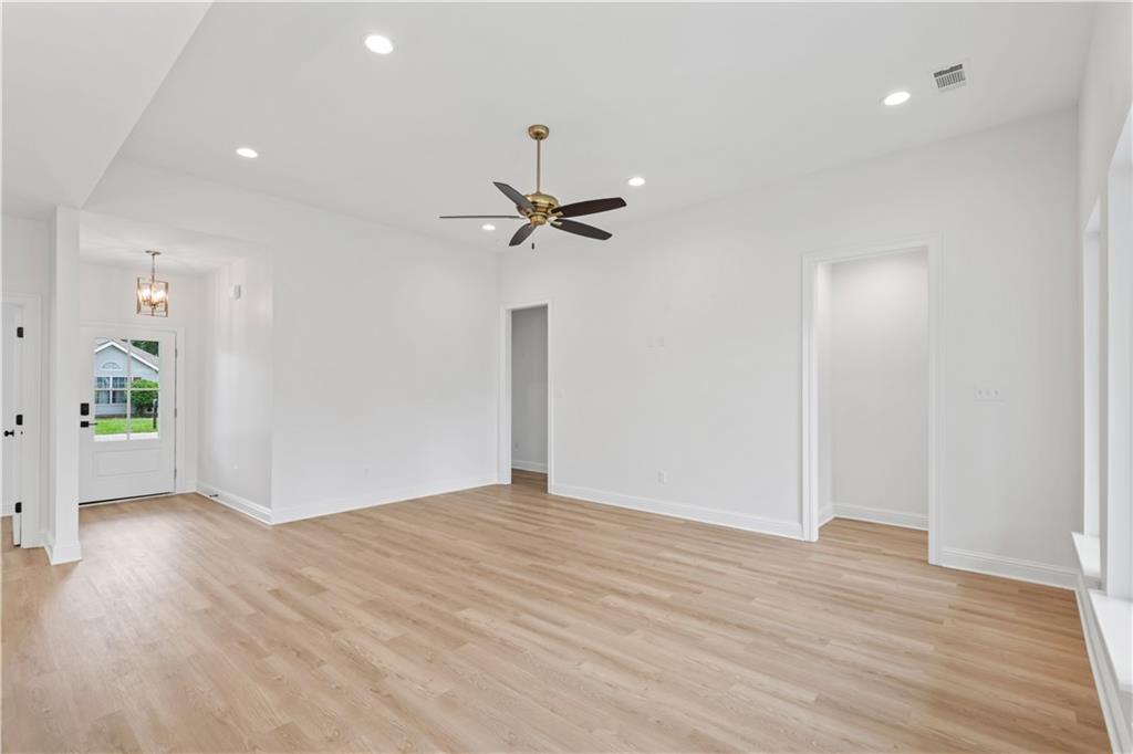 1553 LIVE OAK Street