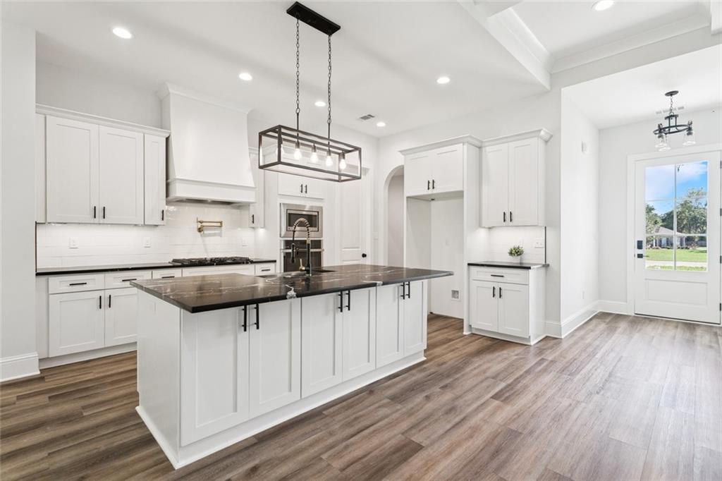 23111 RUE DE BOIS Street