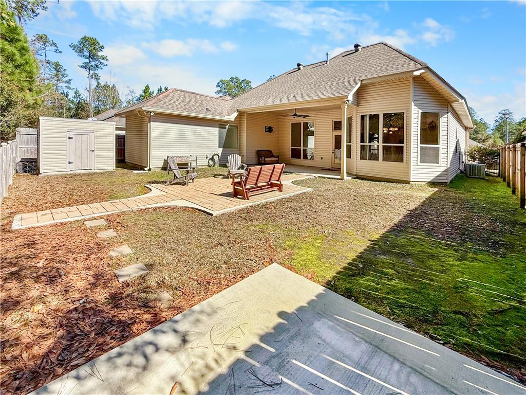 556 BATELEUR Way