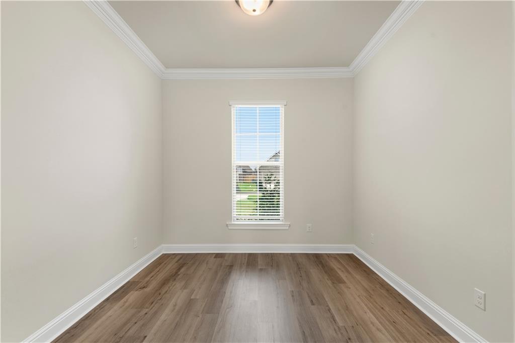 1421 ZACHERY Court