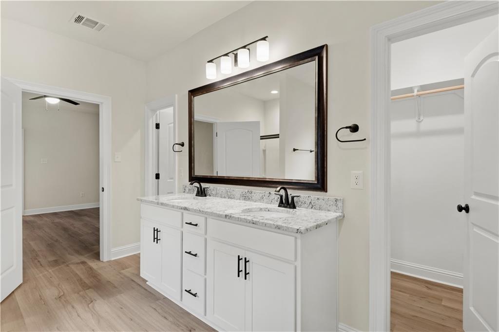 1421 ZACHERY Court