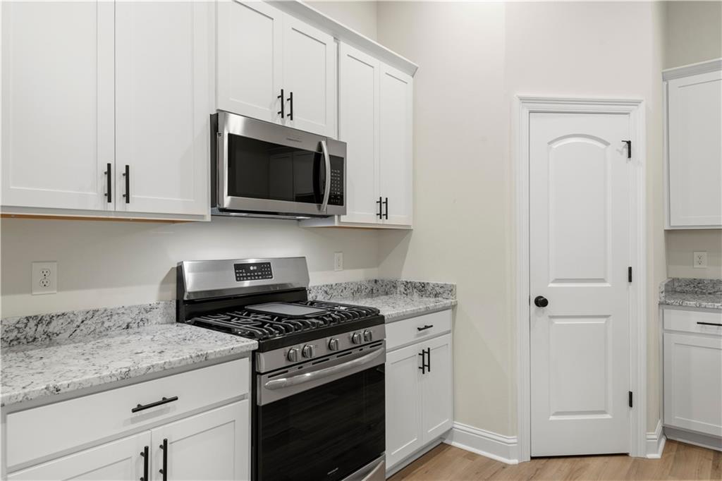 1421 ZACHERY Court