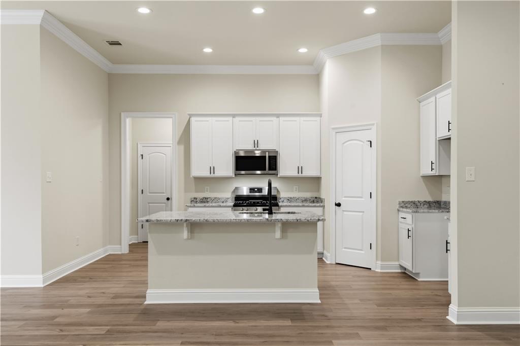 1421 ZACHERY Court
