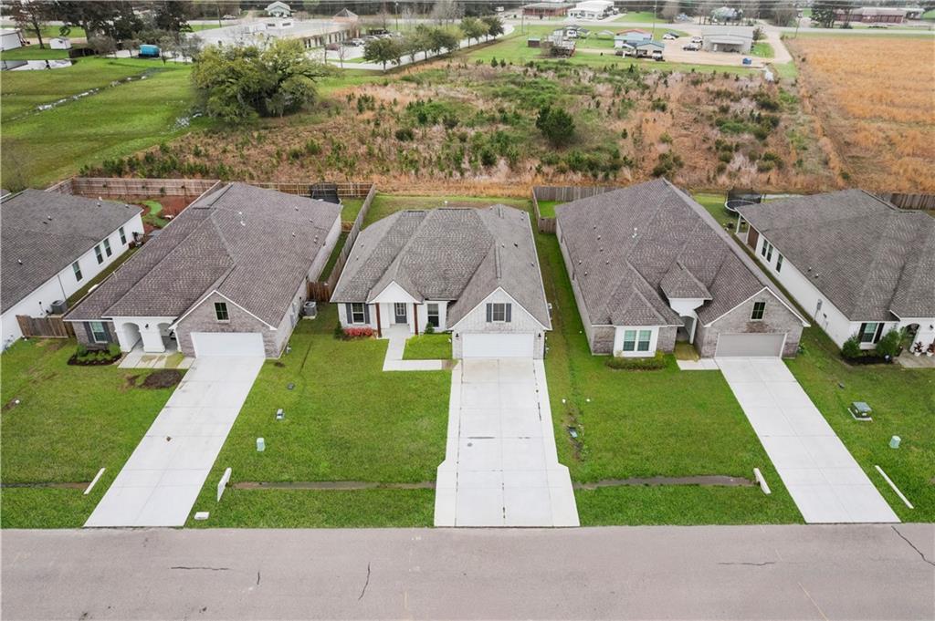 1421 ZACHERY Court