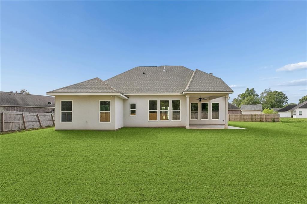 39731 BLUFF Court