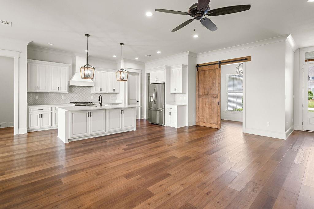 8025 BEDICO TRAIL Lane