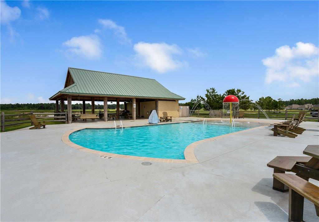 8025 BEDICO TRAIL Lane