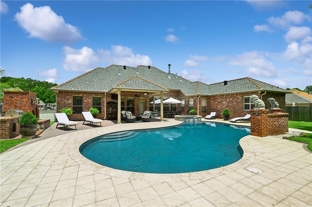 1081 WHITETAIL Drive