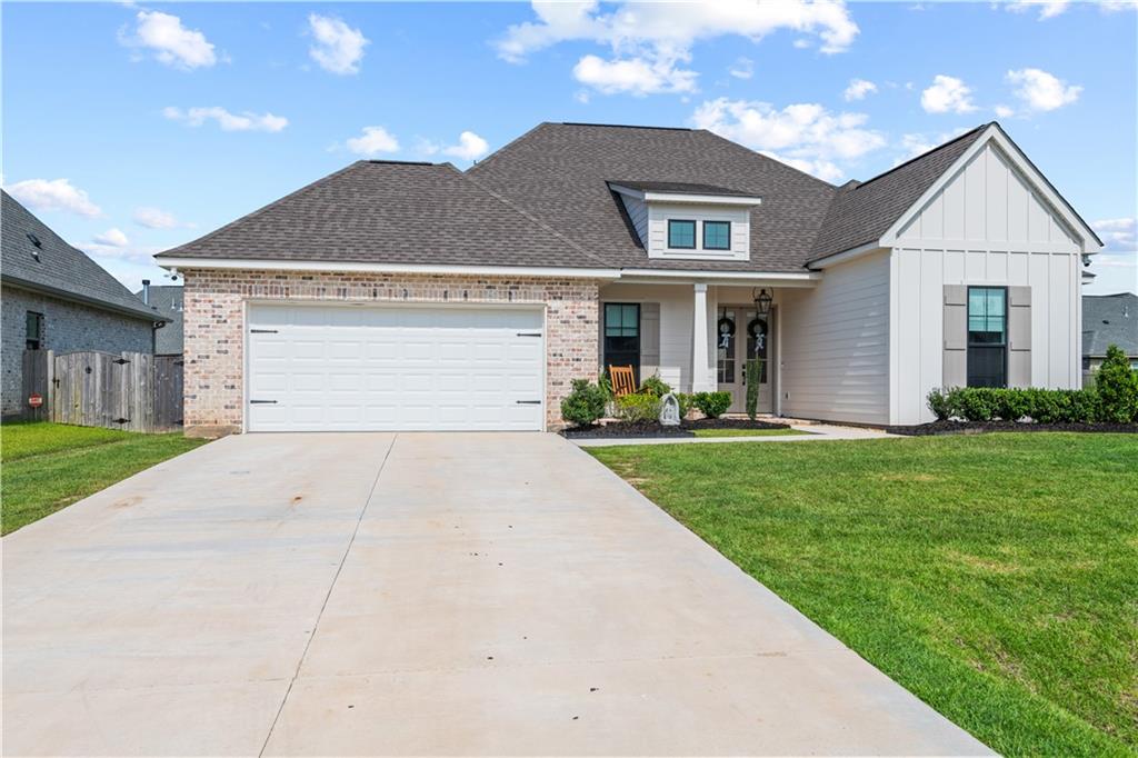 2017 WHITE DOVE Drive