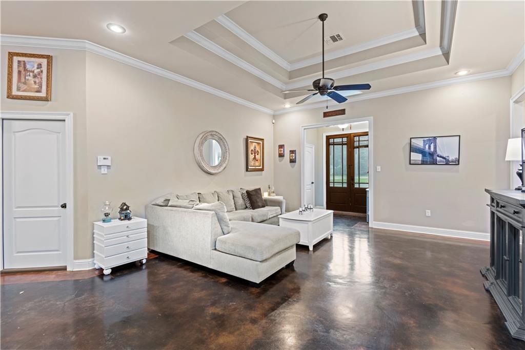 300 SUMMIT Court