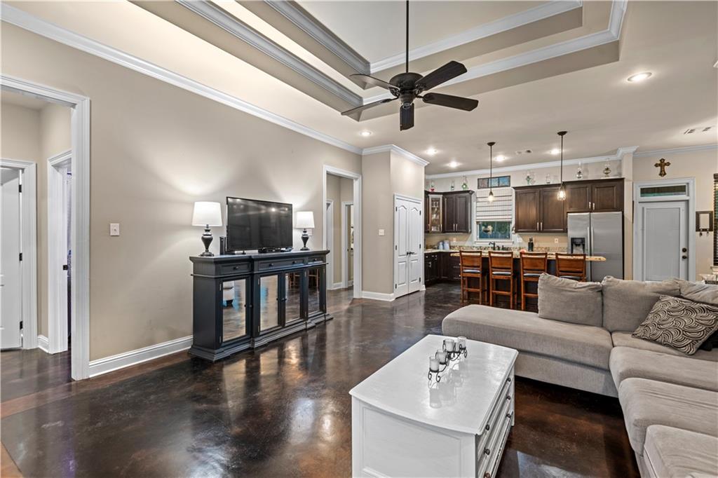300 SUMMIT Court